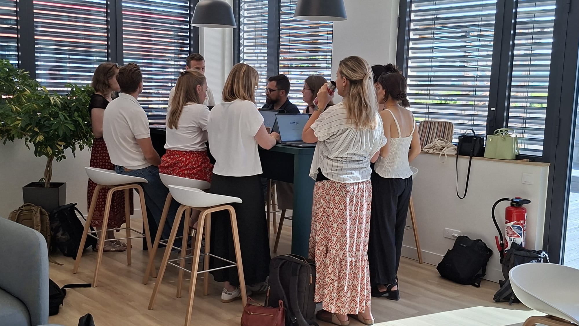 Networking debout